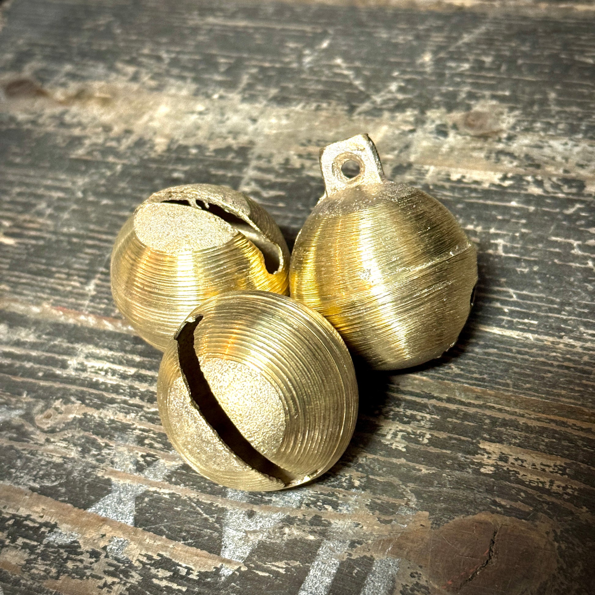 Metallschelle Goldoptik