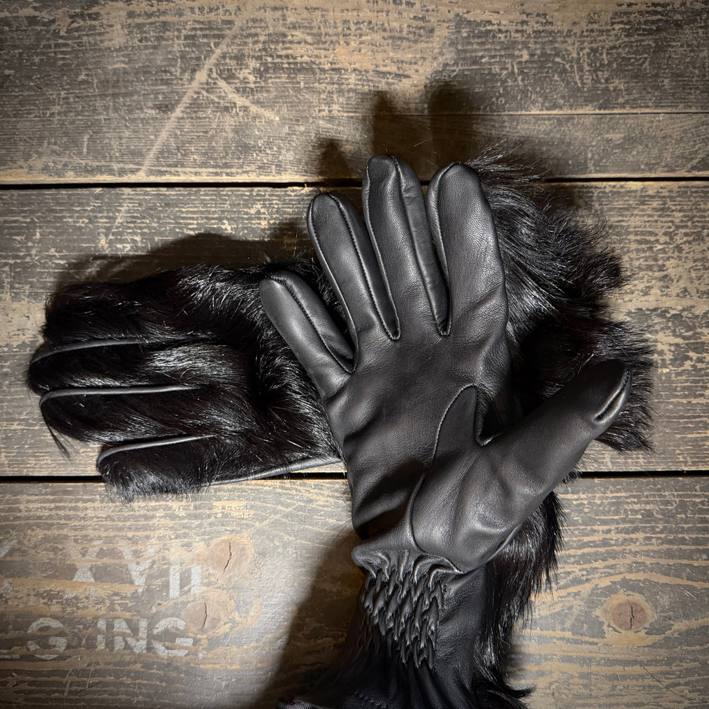 Fellhandschuhe | Schwarz – Krampuszeugs e.U