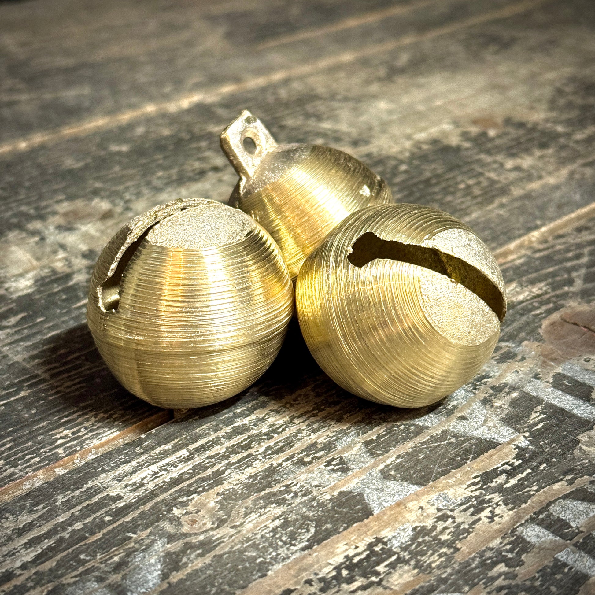 Metallschelle Goldoptik